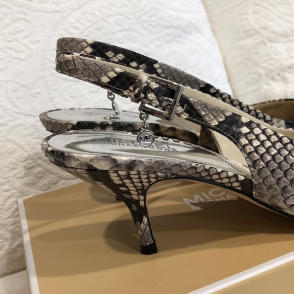 Michael Kors kitten heels - Picture 3 of 4